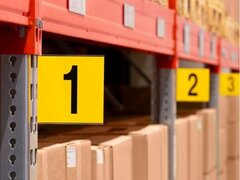 Placuta pentru rafturi cu culoar inclinate